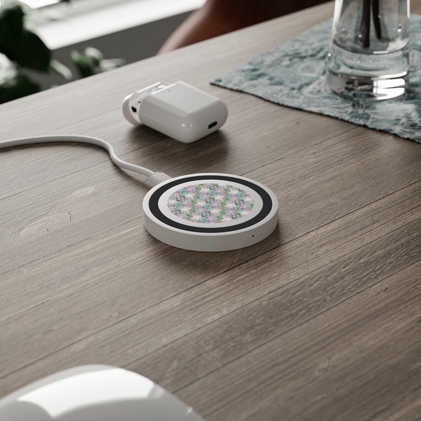 Abstract Quake Wireless Charging Pad